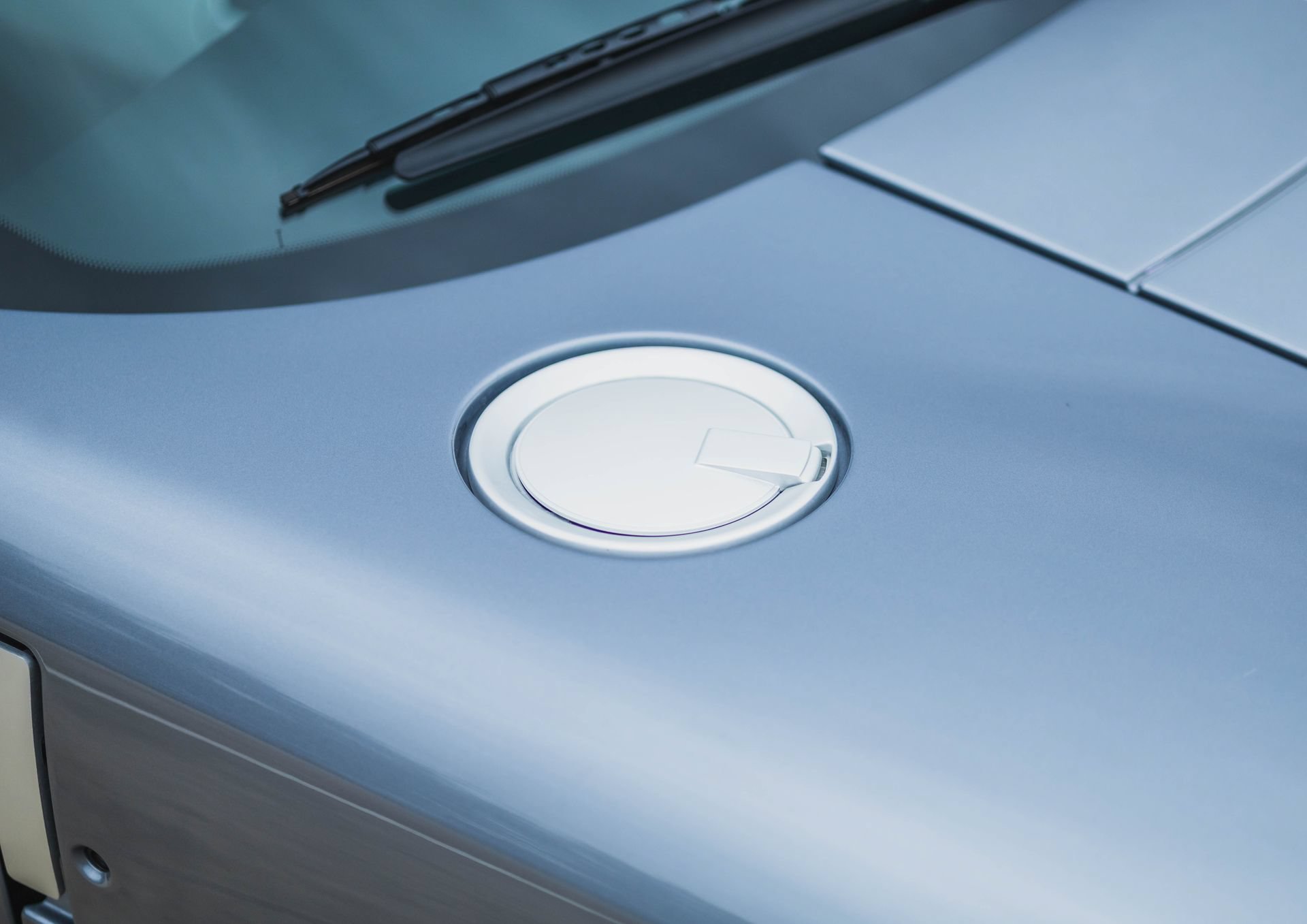 Used 2006 Ford GT RWD image 33