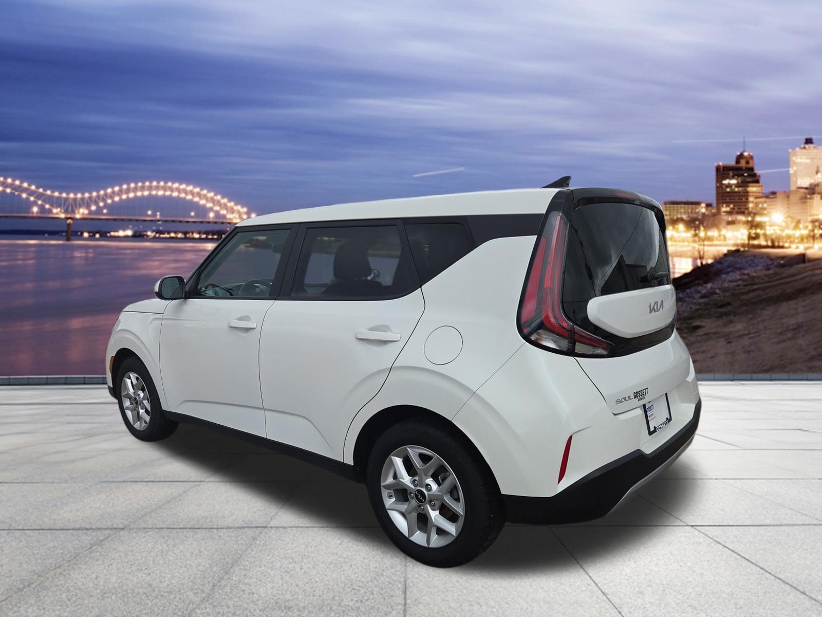 Used 2024 Kia Soul FWD image 3