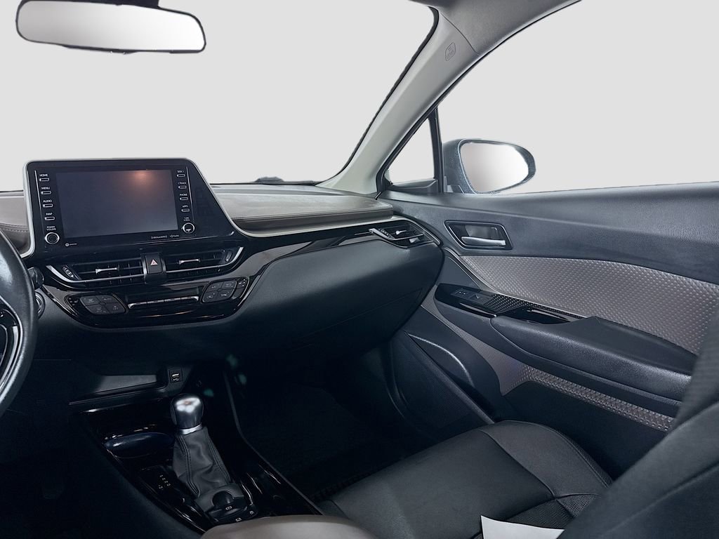 Certified 2022 Toyota C-HR Limited image 16