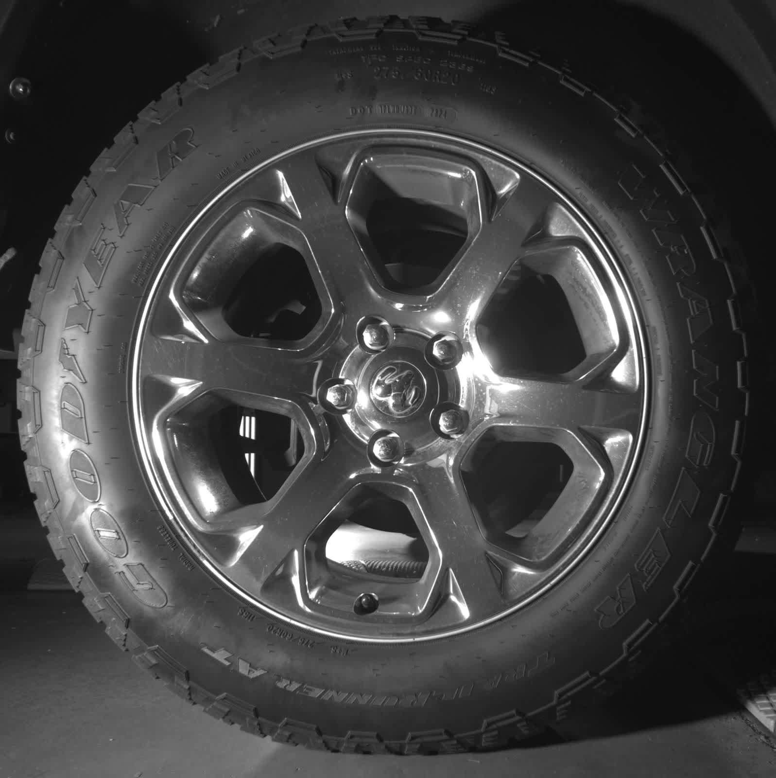 Used 2016 RAM 1500 Laramie w/ Convenience Group AWD/4WD image 15