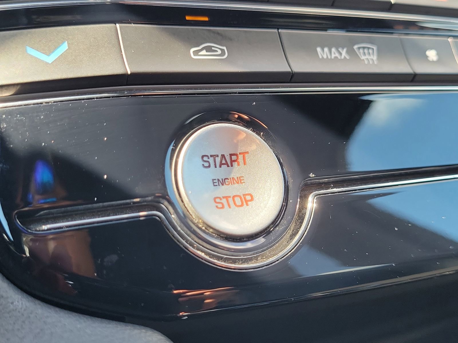 Used 2019 Jaguar F-PACE Prestige AWD/4WD image 24