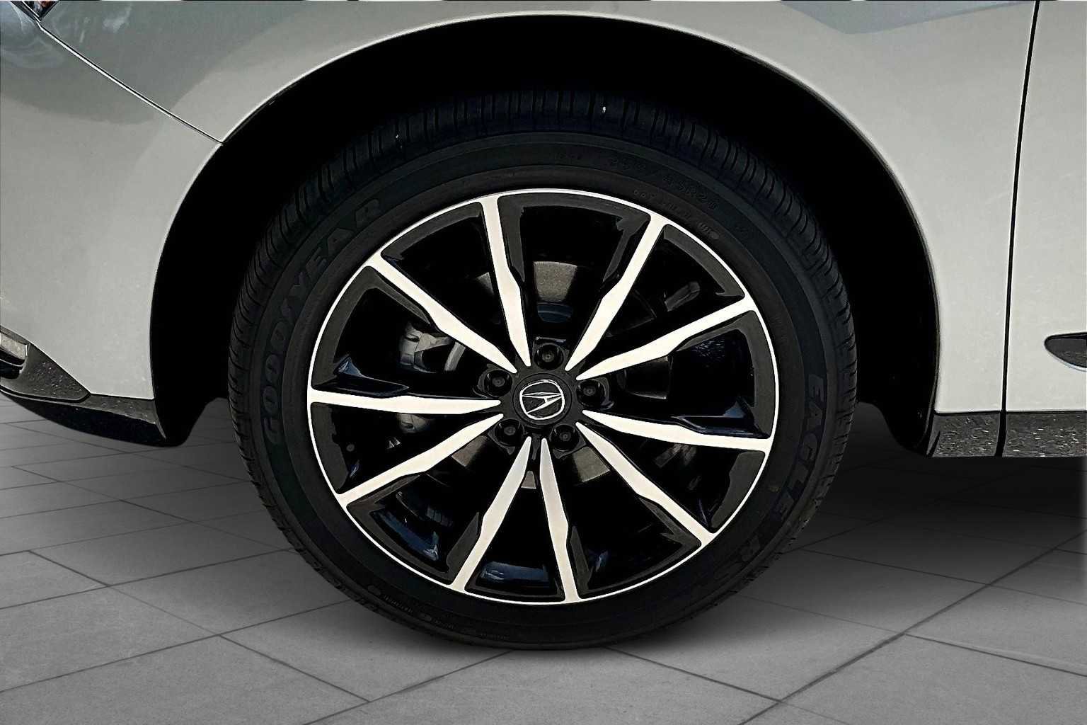 Used 2025 Acura RDX A-Spec image 11