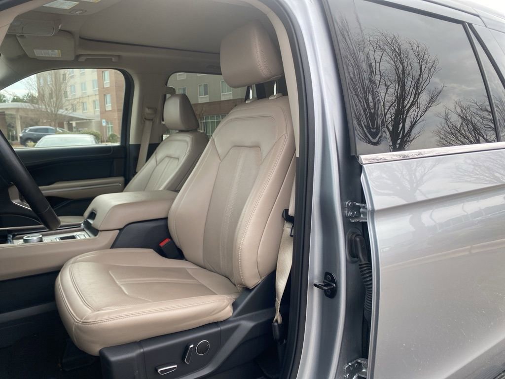 Used 2024 Ford Expedition Max Limited image 14