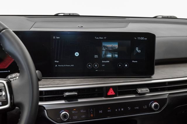 Certified 2025 Kia Sorento X-Line EX image 15