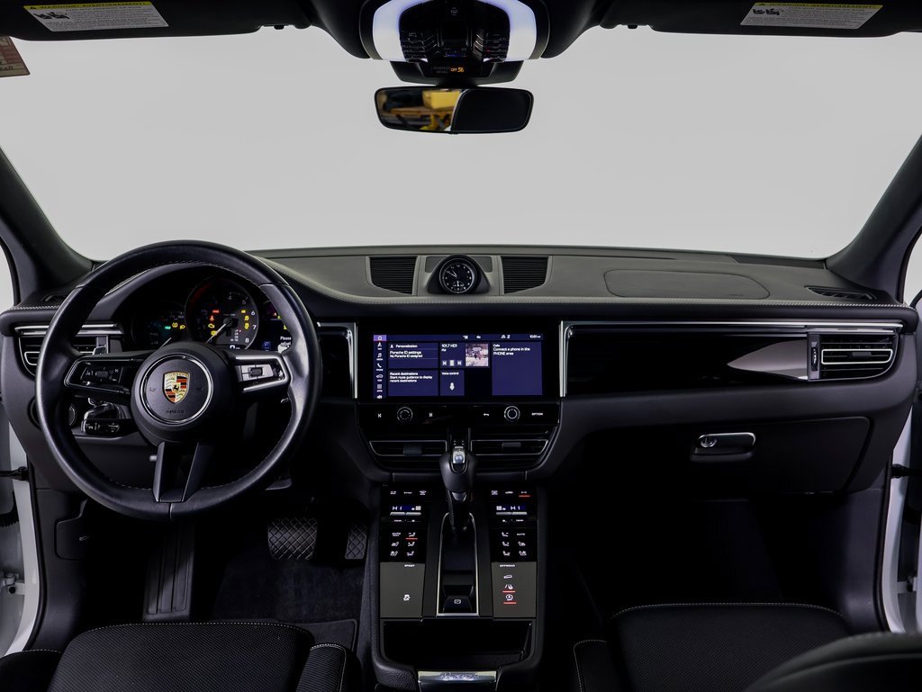 Certified 2024 Porsche Macan w/ Premium Plus Package image 11