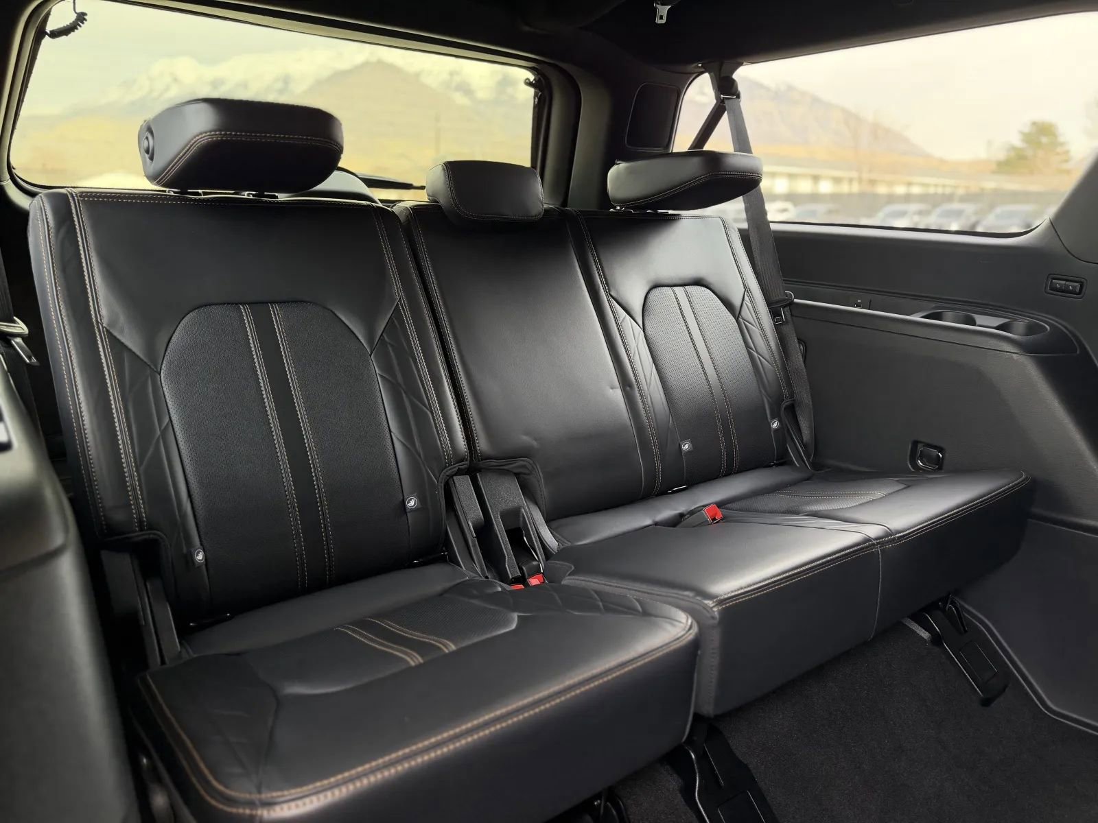 Used 2024 Ford Expedition Max Platinum image 19