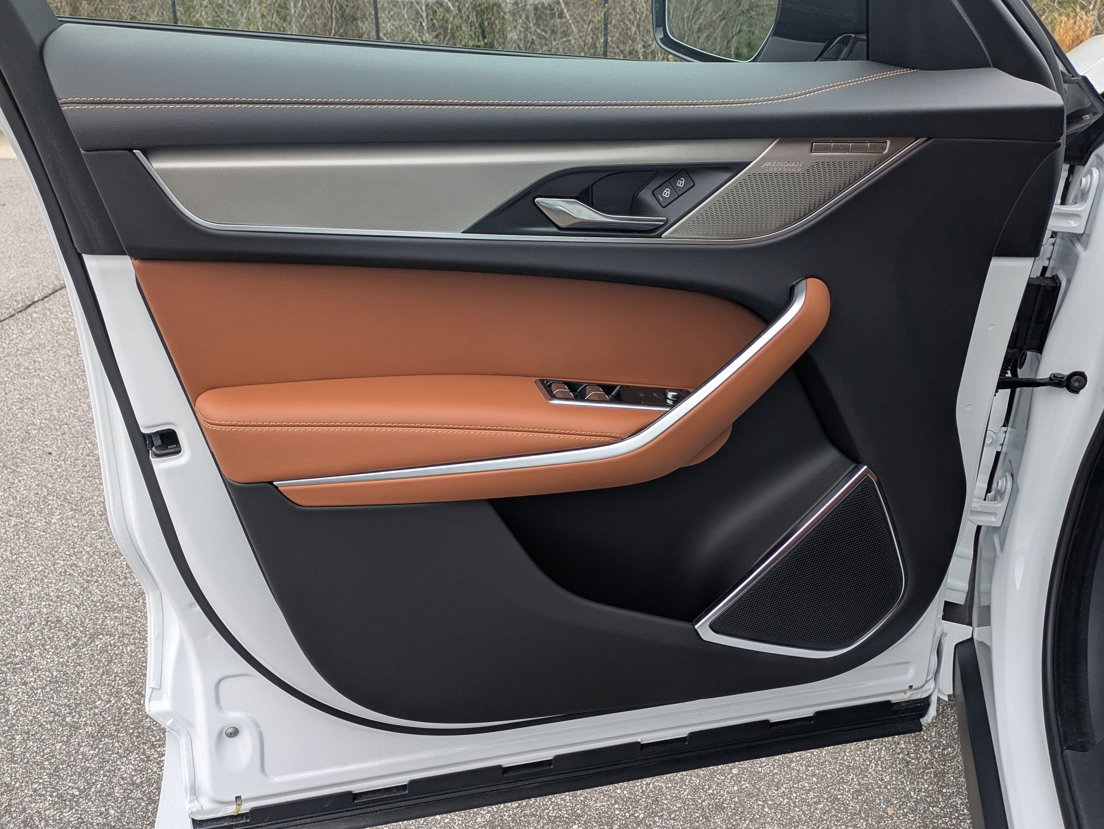 New 2026 Jaguar F-PACE R-Dynamic S image 21