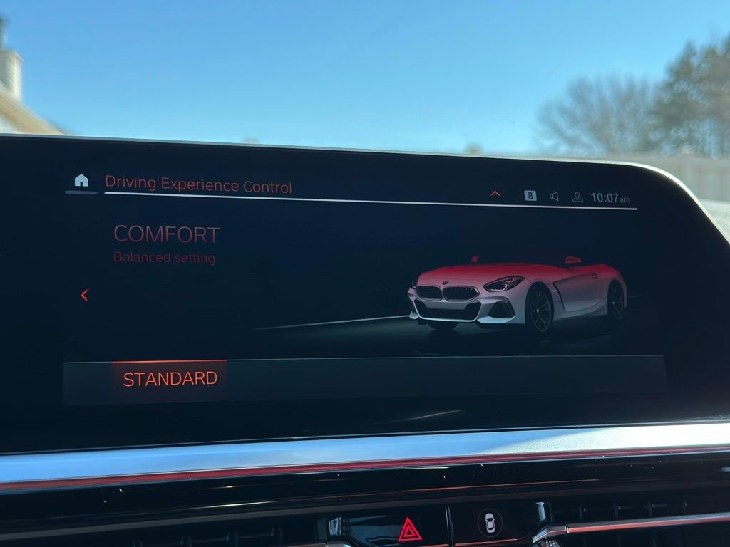 Used 2022 BMW Z4 M40i w/ Premium Package image 38