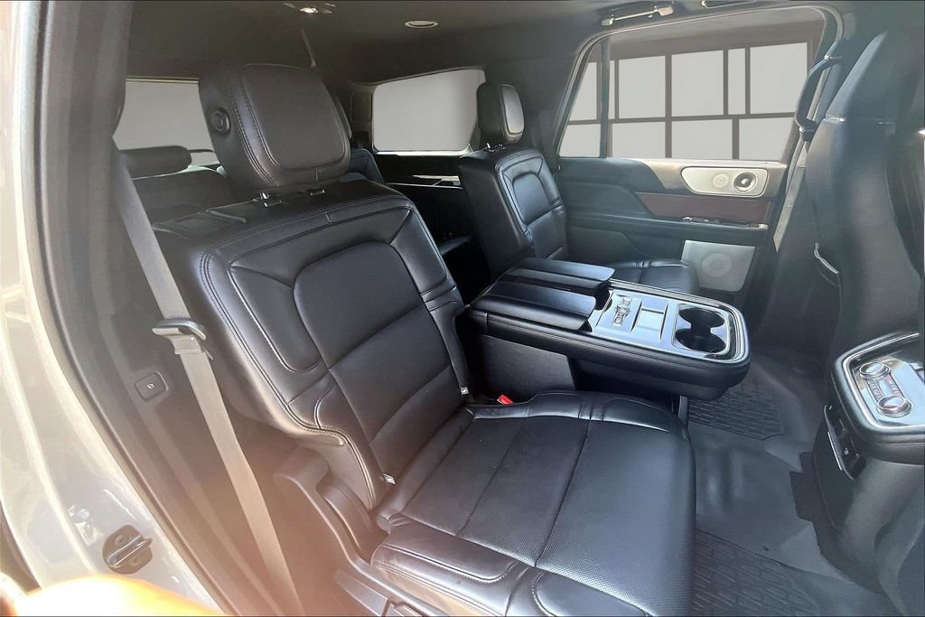 Used 2020 Lincoln Navigator Reserve w/ Equipment Group 208A Reserve RWD image 23