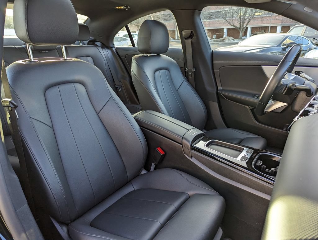 Used 2025 Mercedes-Benz CLA 250 4MATIC image 27