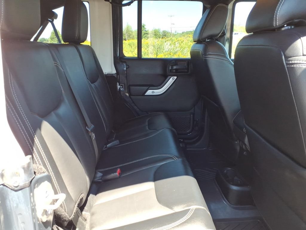 Used 2017 Jeep Wrangler Unlimited Sahara w/ Quick Order Package 24E Chief AWD/4WD image 11