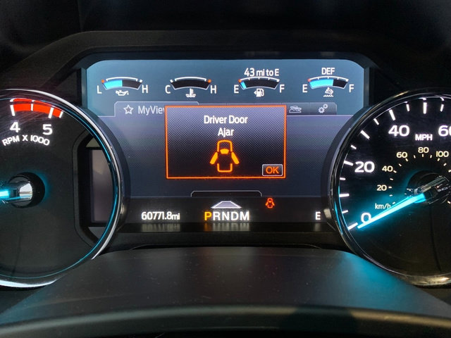 Used 2022 Ford F350 Platinum w/ Tremor Off-Road Package image 34