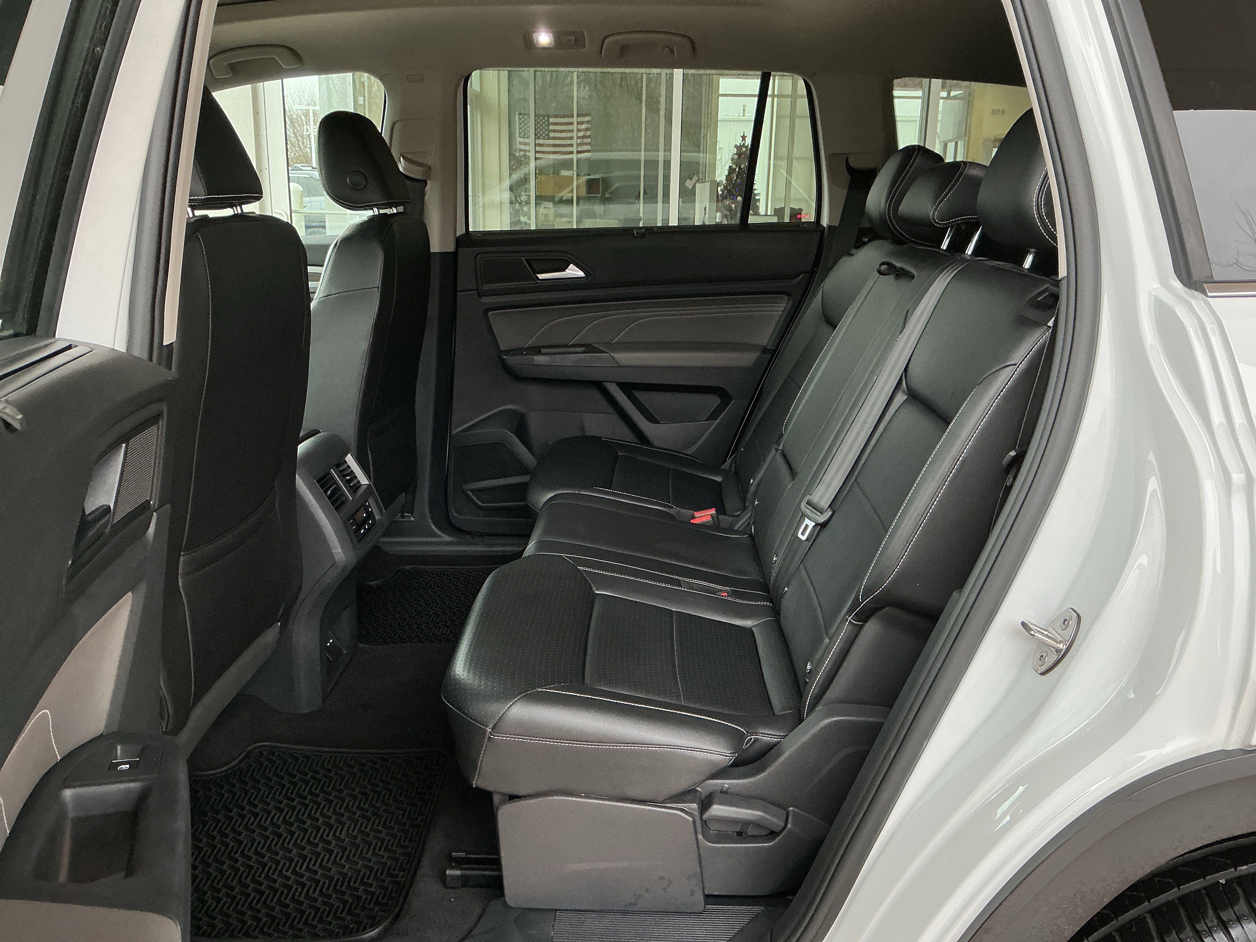 Used 2021 Volkswagen Atlas SEL image 18