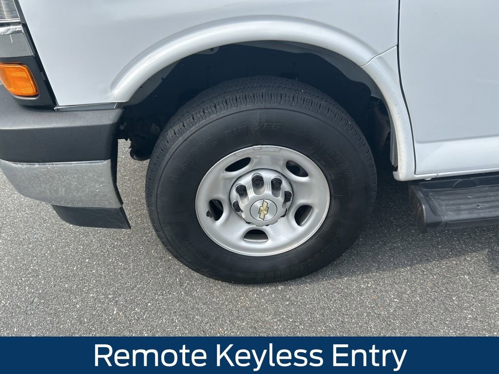 Certified 2023 Chevrolet Express 3500 LT w/ LT Preferred Equipment Group image 4