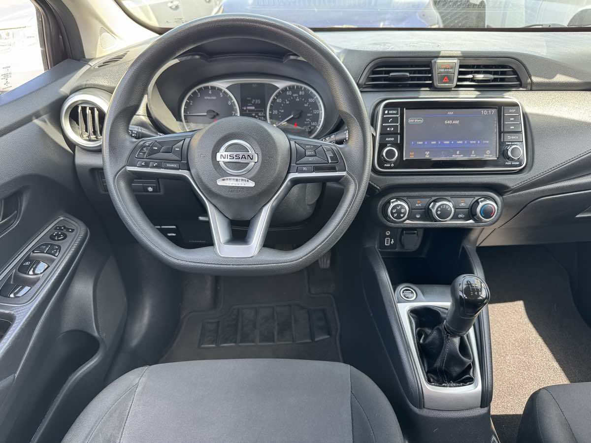 Used 2021 Nissan Versa S FWD image 20