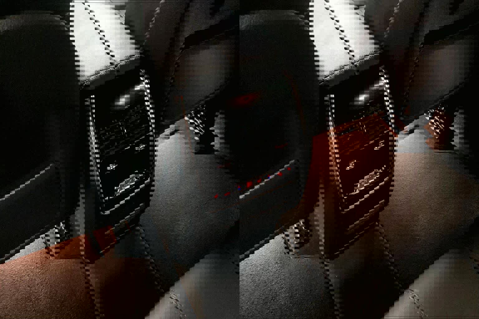 Used 2020 BMW X5 xDrive40i w/ Premium Package image 35