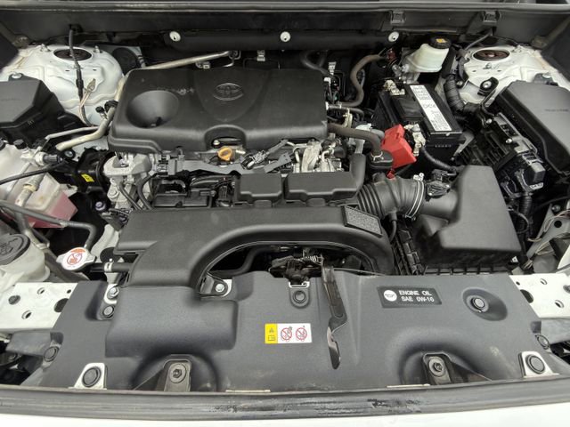 Used 2019 Toyota RAV4 LE image 29