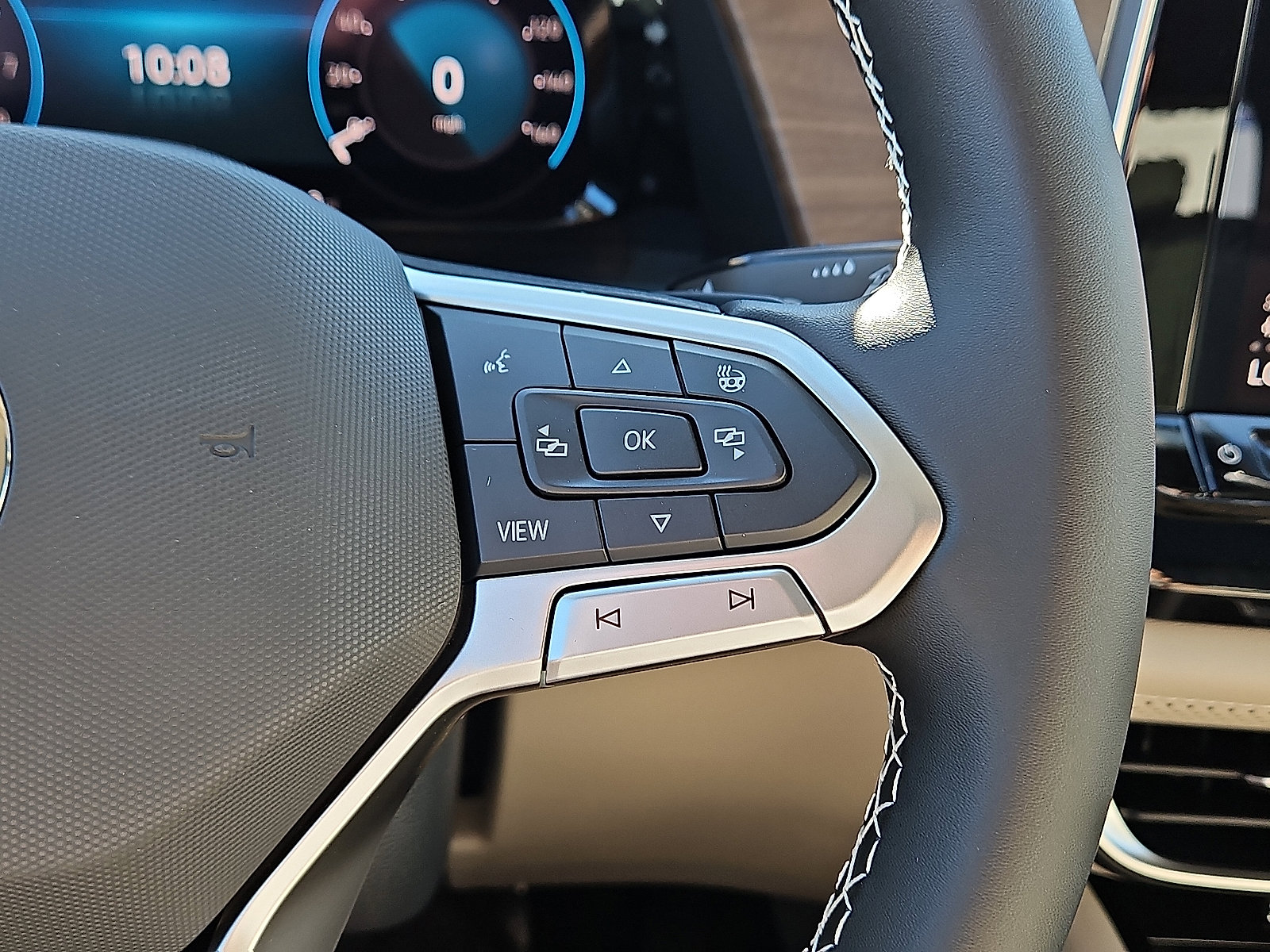 New 2026 Volkswagen Atlas SE image 19