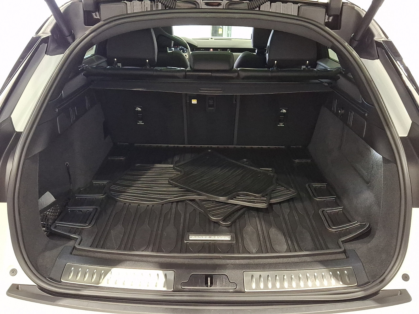 Certified 2026 Land Rover Range Rover Velar S AWD/4WD image 30