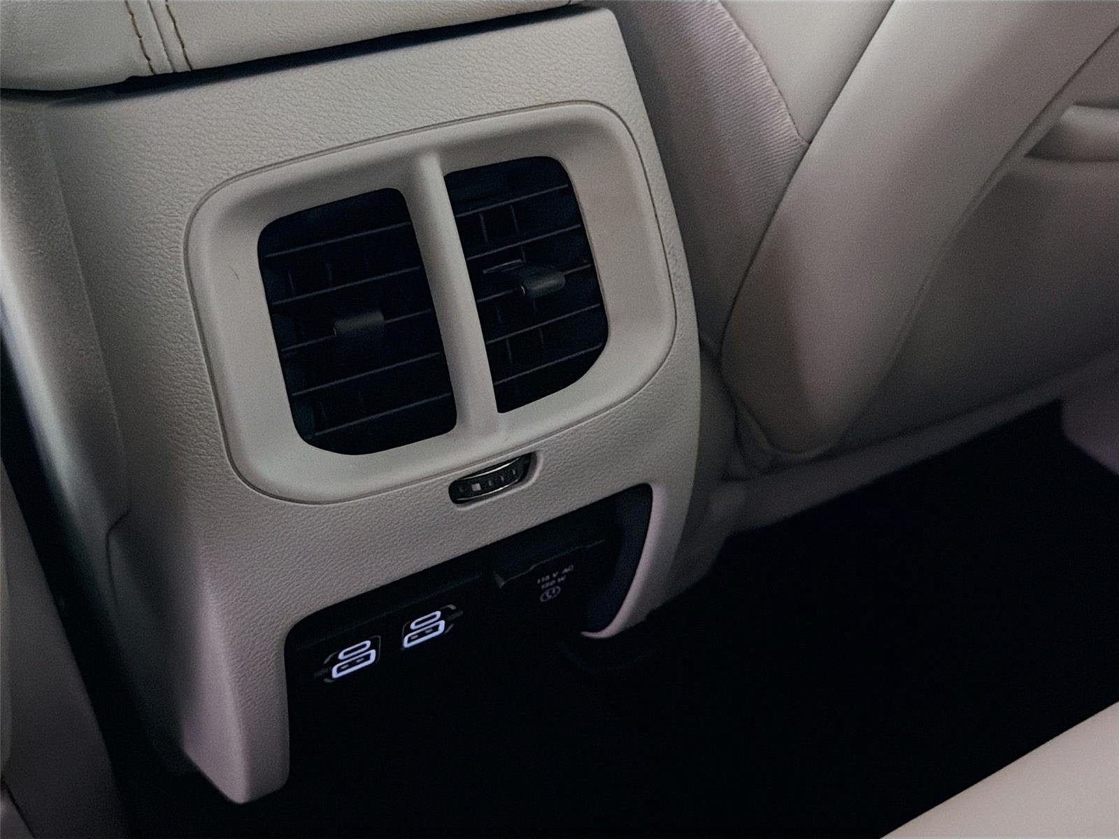 Used 2021 Jeep Cherokee Latitude Lux w/ Sun & Sound Group FWD image 24