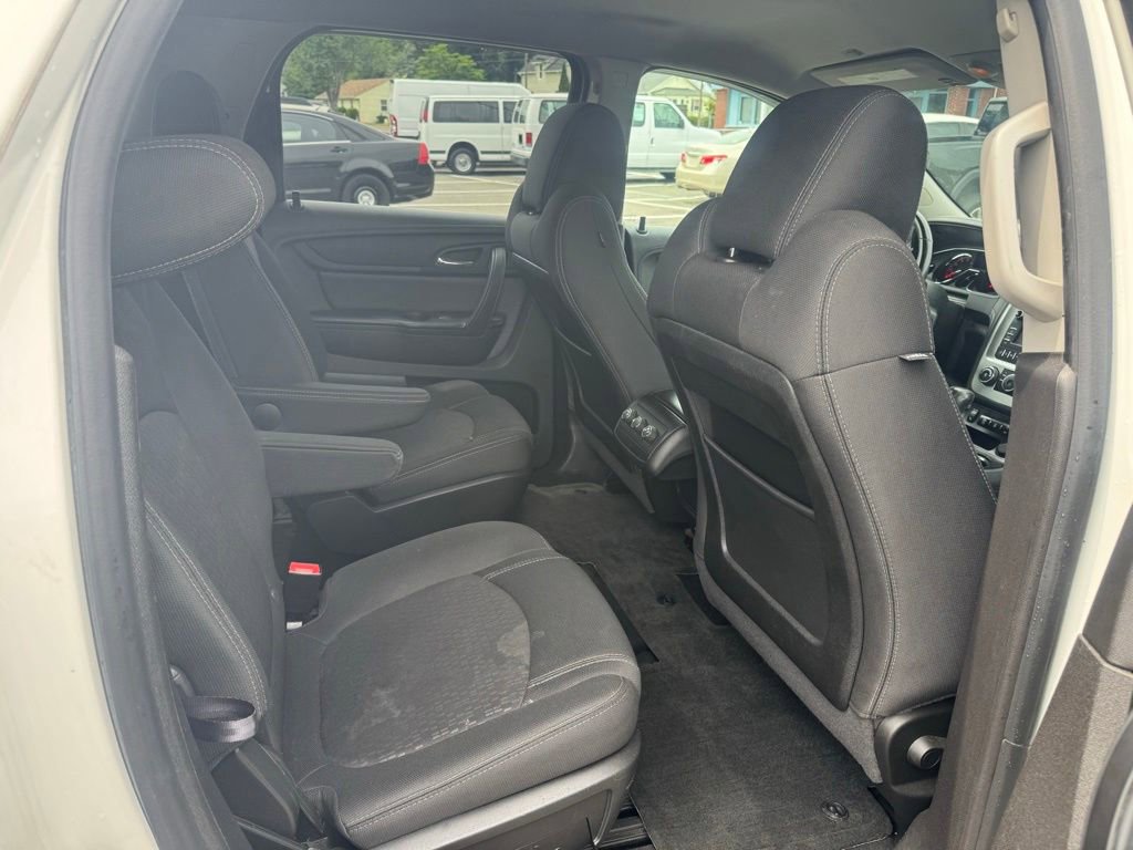 Used 2014 GMC Acadia SLE AWD/4WD image 24