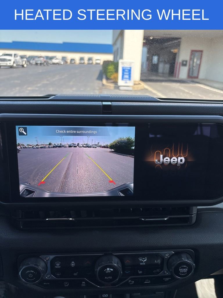 Used 2024 Jeep Gladiator Willys image 32