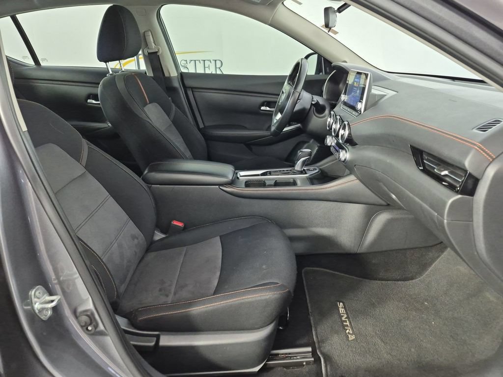 Used 2022 Nissan Sentra SR w/ Trunk Package FWD image 35