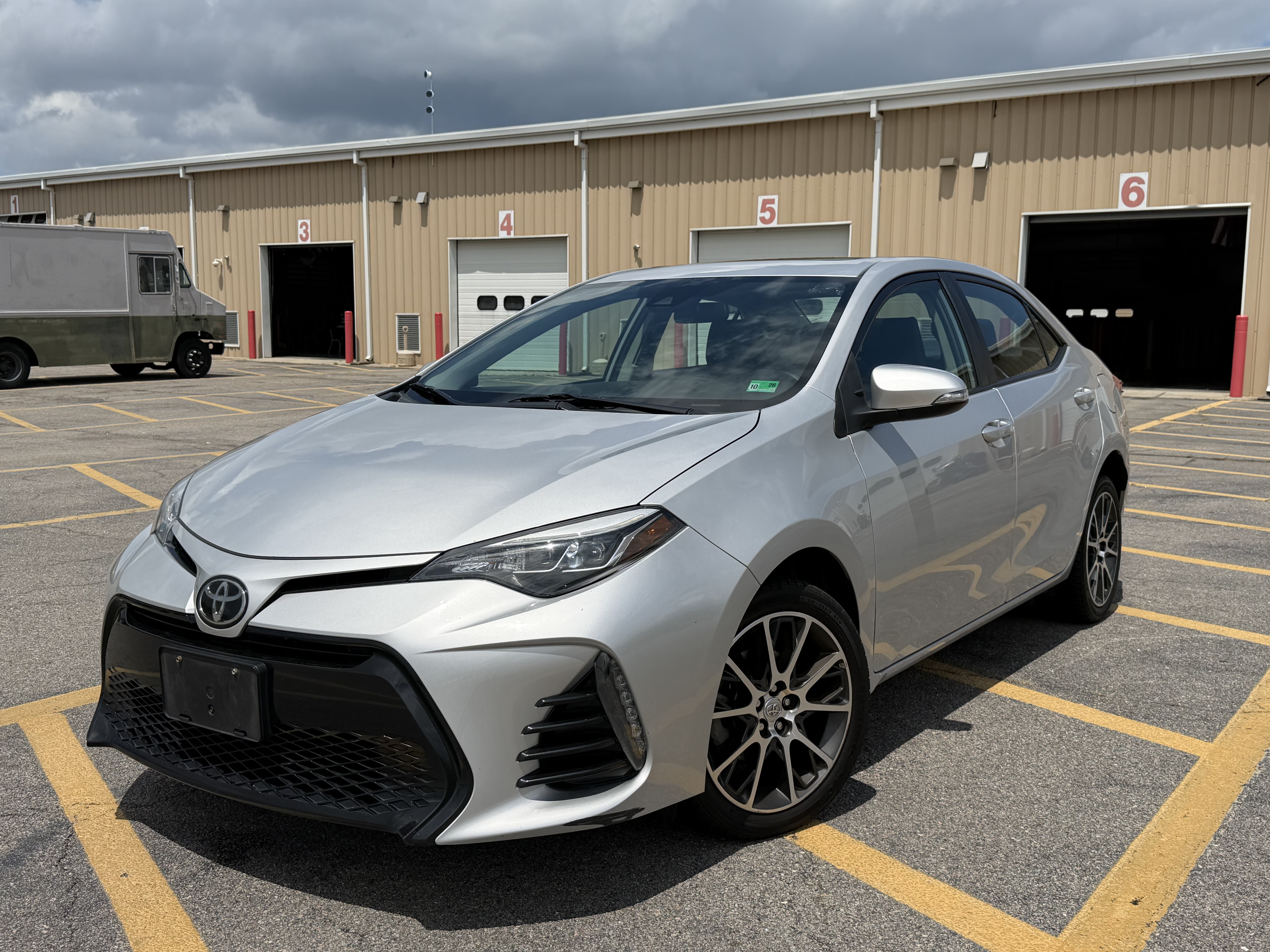 Used 2017 Toyota Corolla SE 50th Anniversary FWD image 9
