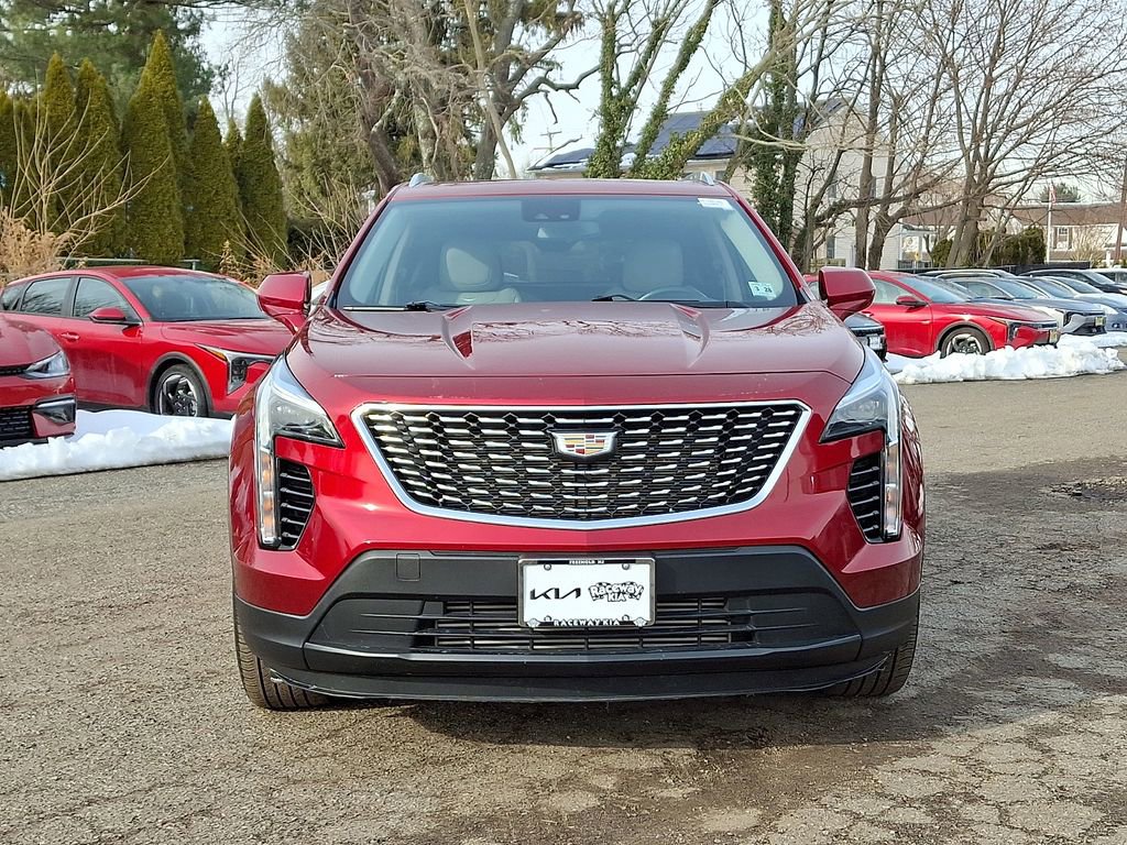Used 2023 Cadillac XT4 Luxury w/ Cold Weather Package image 2