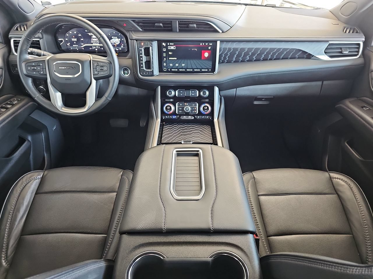 Certified 2023 GMC Yukon Denali AWD/4WD image 11