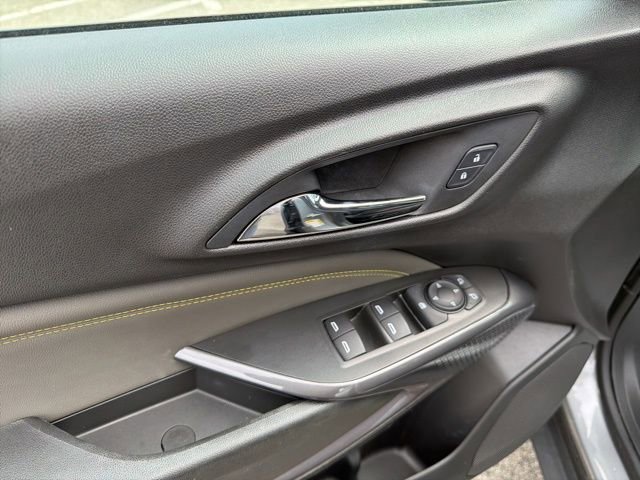 Used 2024 Chevrolet Trax ACTIV w/ Sunroof Package image 25