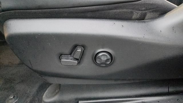 Certified 2023 Chrysler Pacifica Limited w/ Uconnect Theater Family Group AWD/4WD image 25