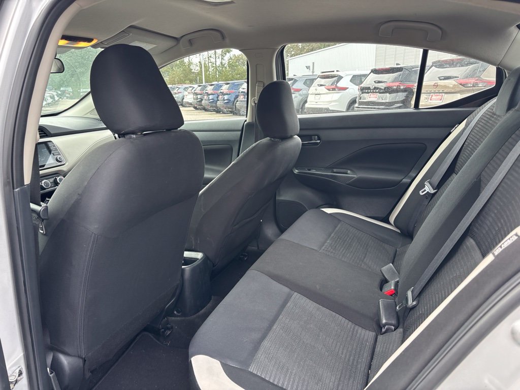 Used 2021 Nissan Versa SV FWD image 7