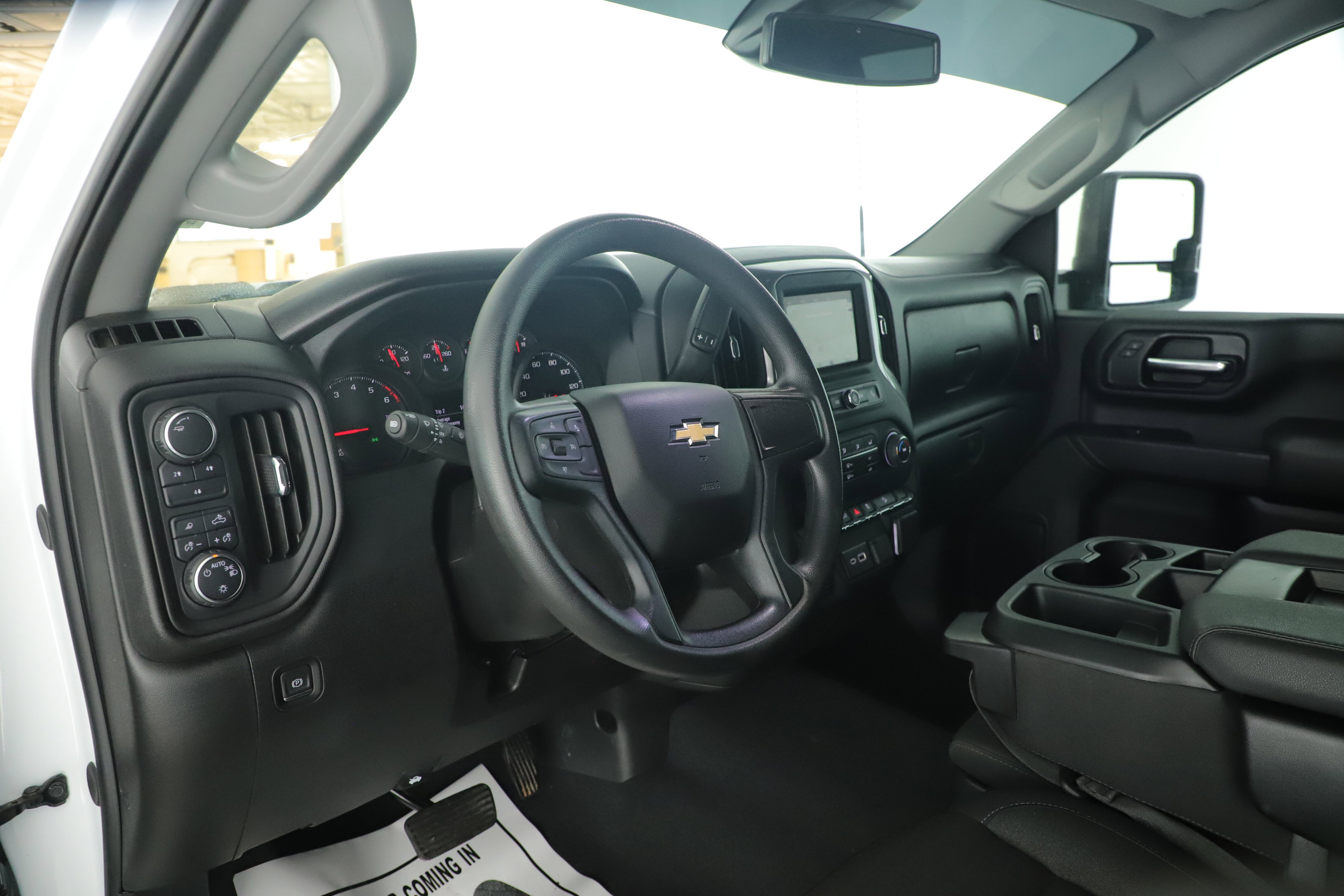 Used 2024 Chevrolet Silverado 2500 Custom w/ Custom Value Package image 24