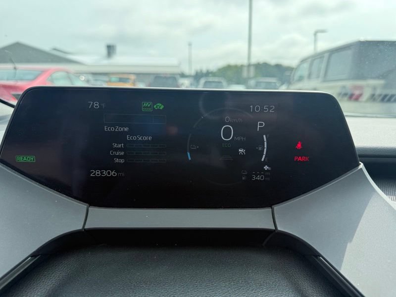 Used 2023 Toyota Prius Prime FWD image 4