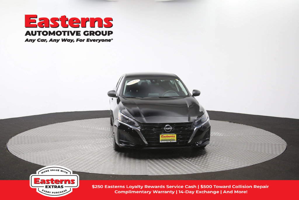 Used 2024 Nissan Altima 2.5 SV FWD image 54