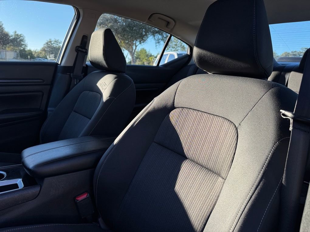 Used 2024 Nissan Altima 2.5 SV image 39