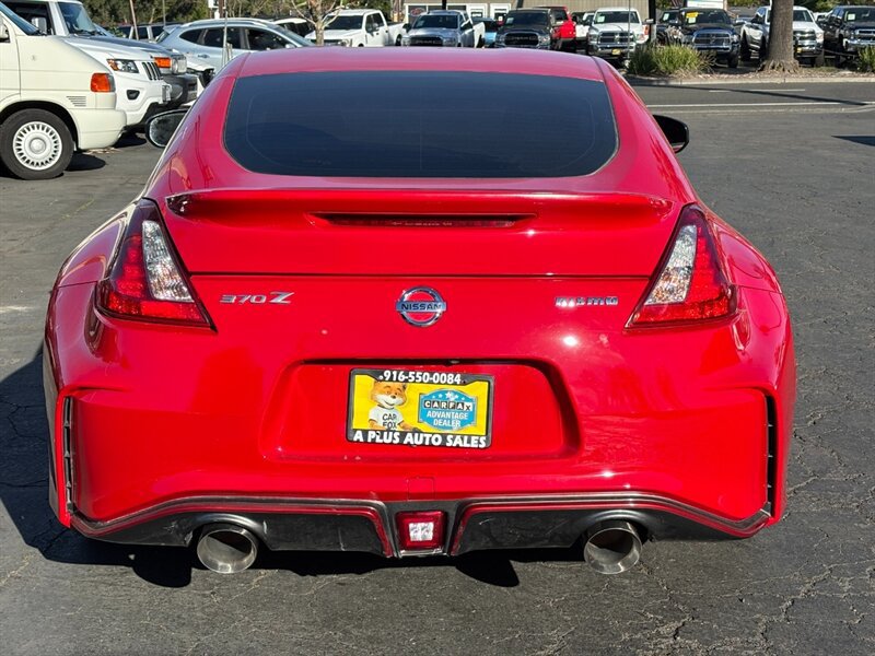 Used 2017 Nissan 370Z NISMO RWD image 4