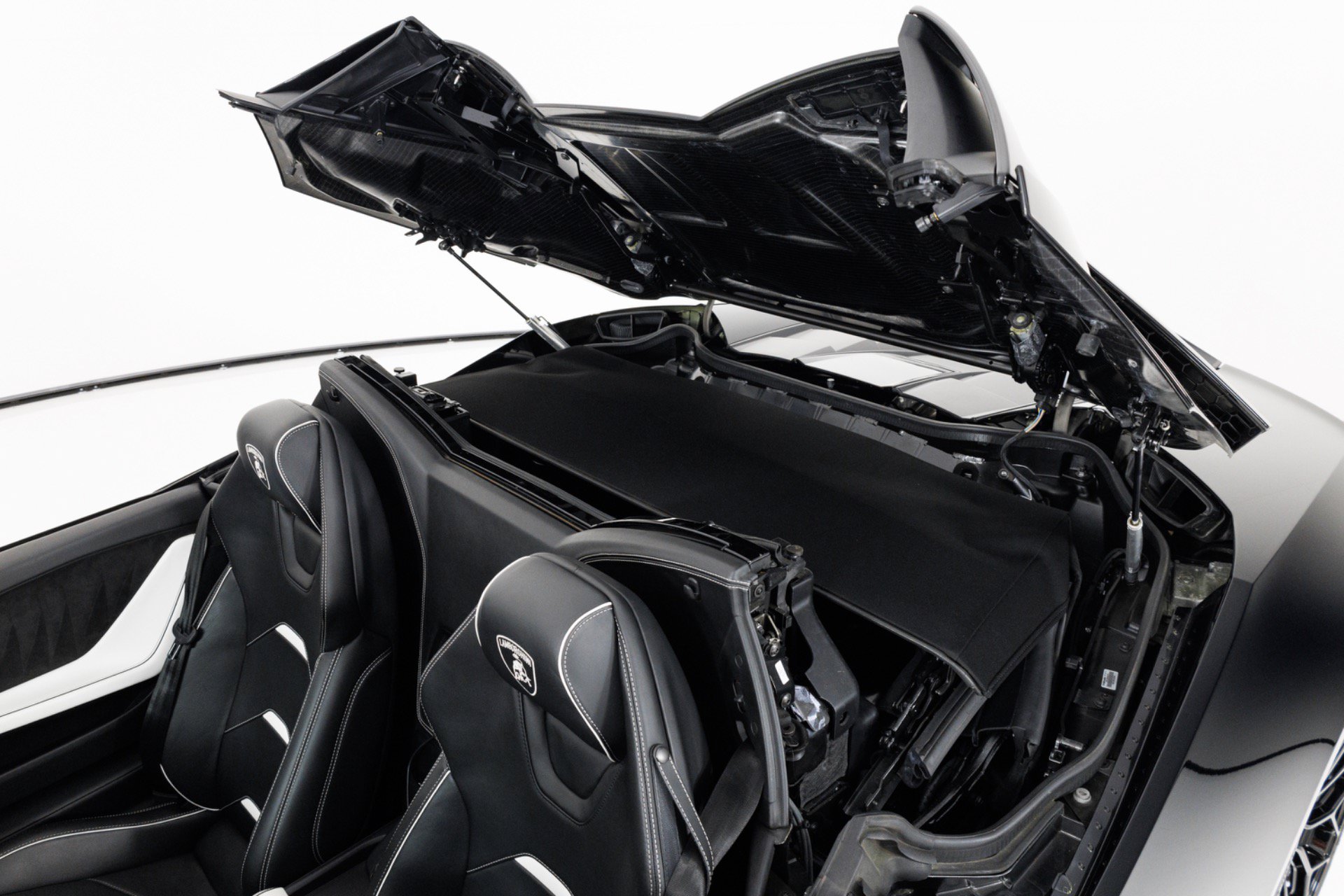 Used 2021 Lamborghini Huracan EVO RWD image 54