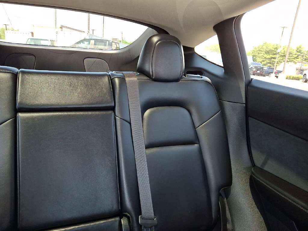 Used 2022 Tesla Model Y Performance AWD/4WD image 20