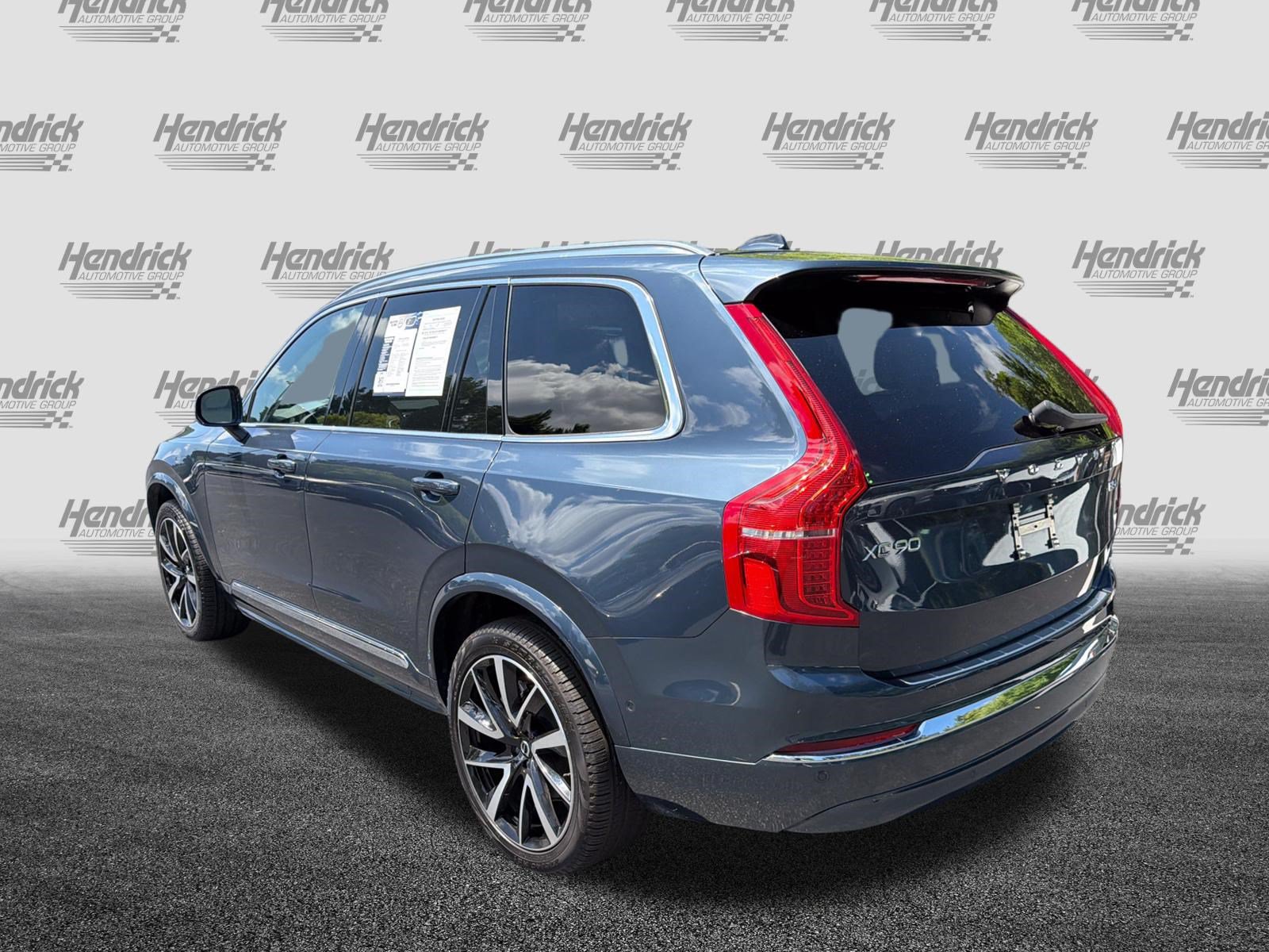 Certified 2025 Volvo XC90 B5 Plus w/ Protection Package Premier AWD/4WD image 8