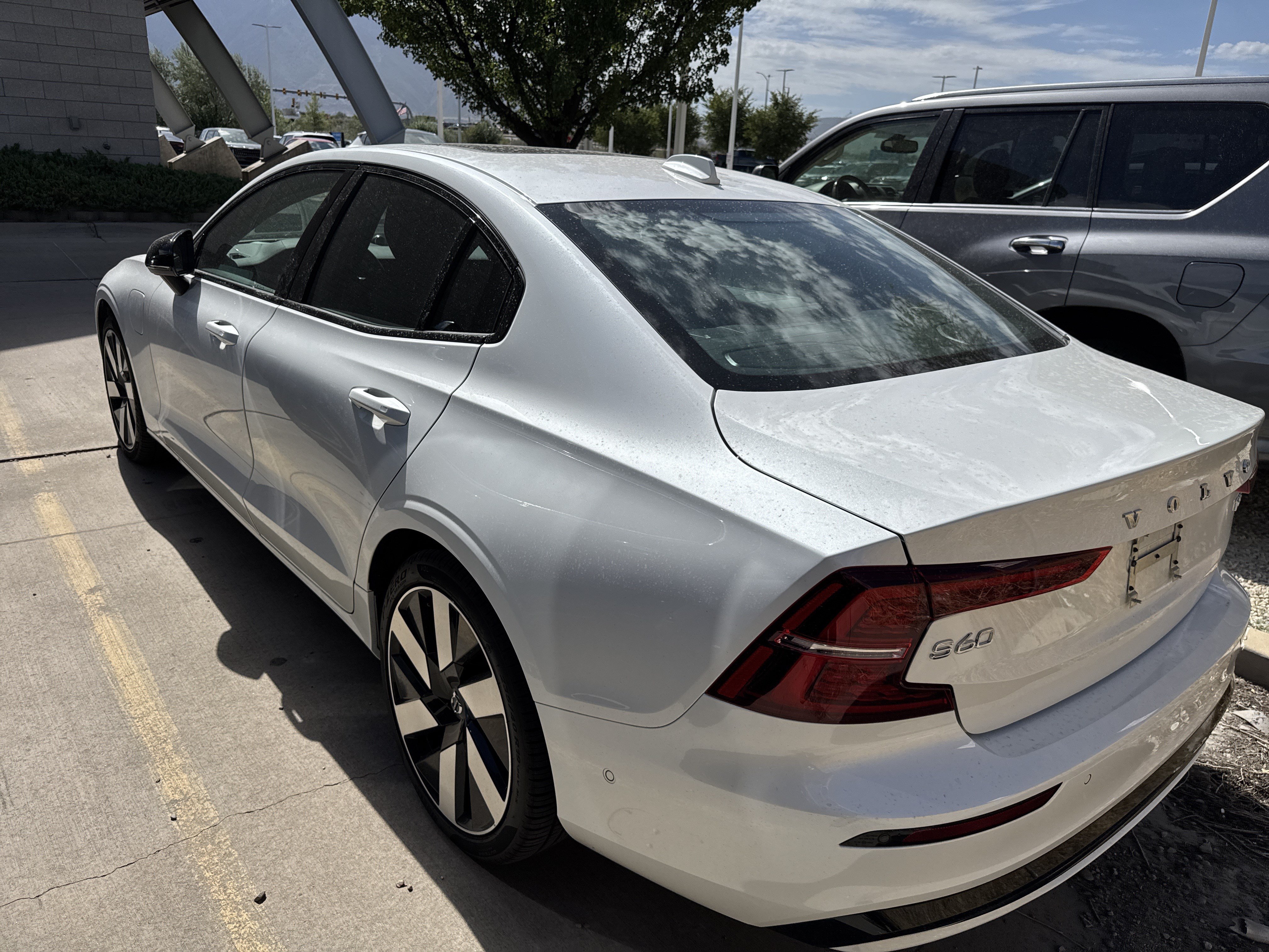 Used 2025 Volvo S60 T8 Ultra w/ Climate Package AWD/4WD image 5