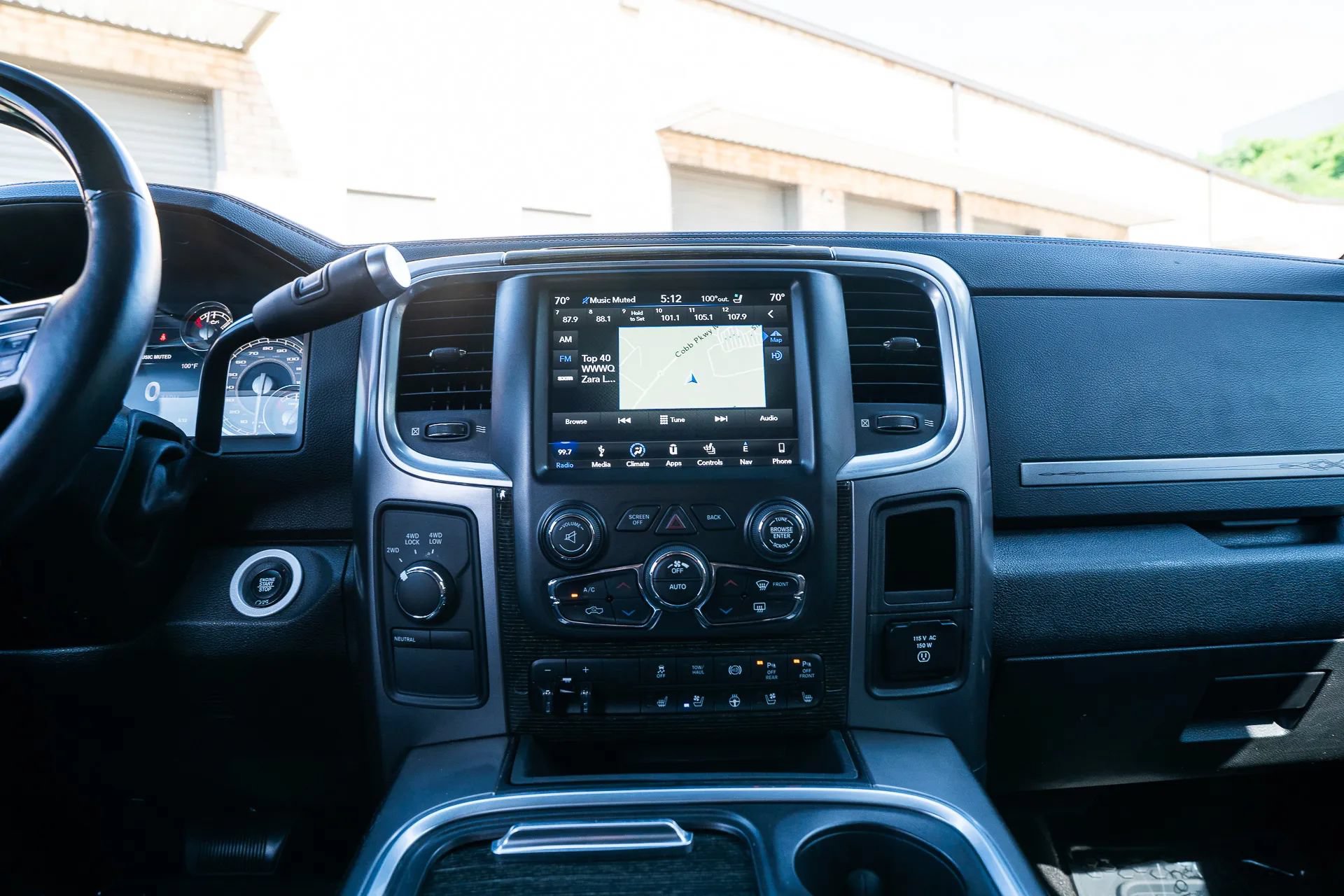 Used 2018 RAM 2500 Limited AWD/4WD image 38