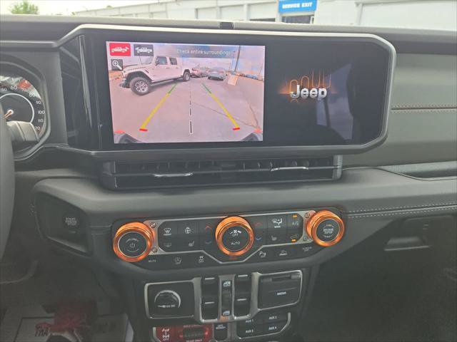 Certified 2025 Jeep Gladiator Mojave AWD/4WD image 18