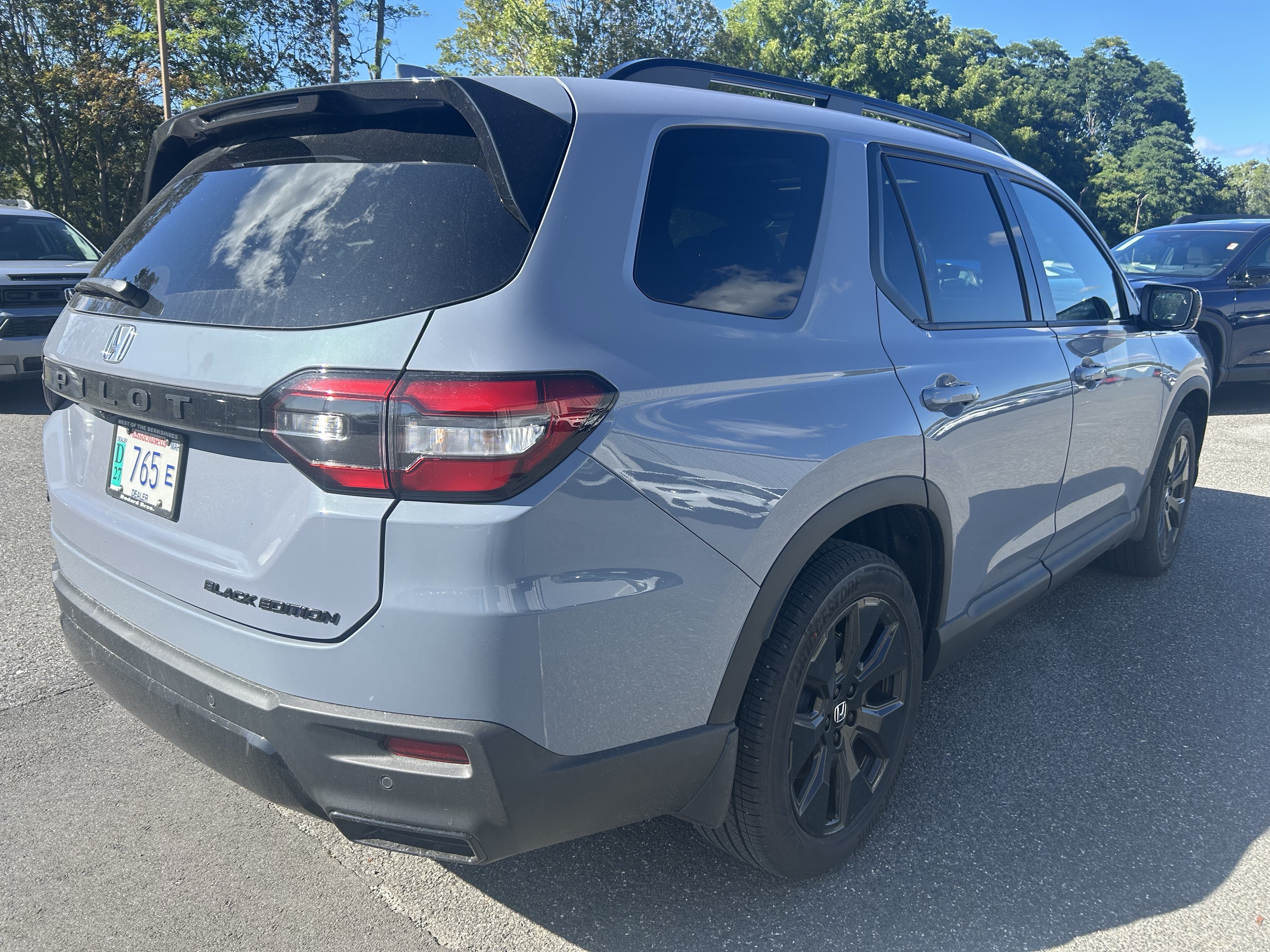 New 2026 Honda Pilot Black Edition image 5