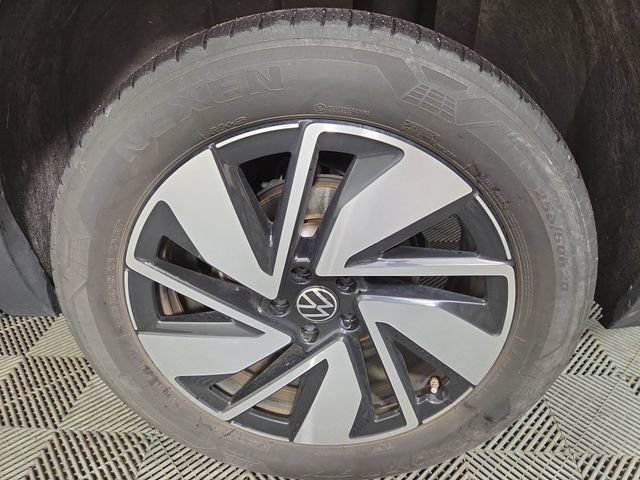 Used 2024 Volkswagen Atlas SE AWD/4WD image 12