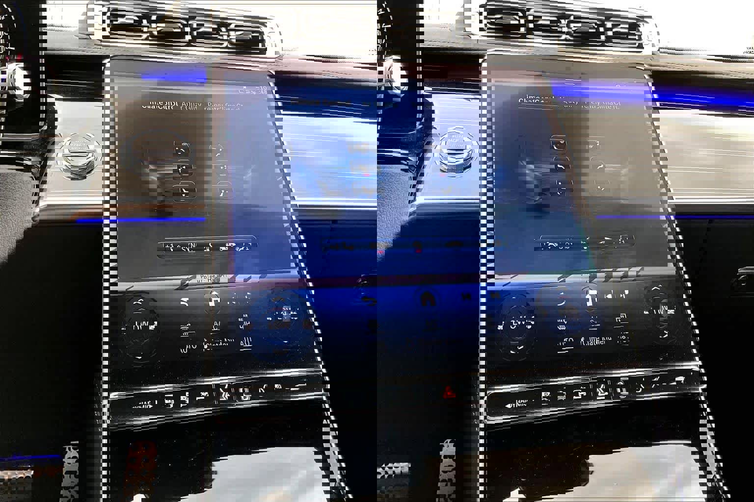 Certified 2023 Mercedes-Benz S 580e 4MATIC Sedan image 35