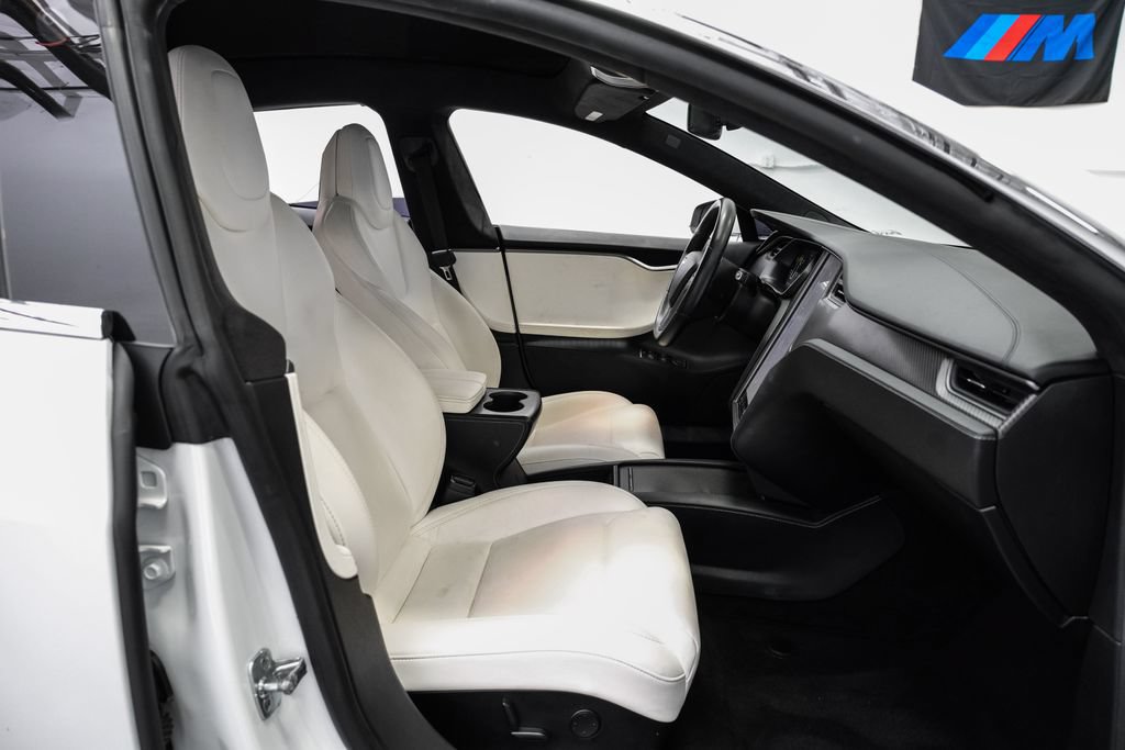 Used 2019 Tesla Model S Long Range AWD/4WD image 32