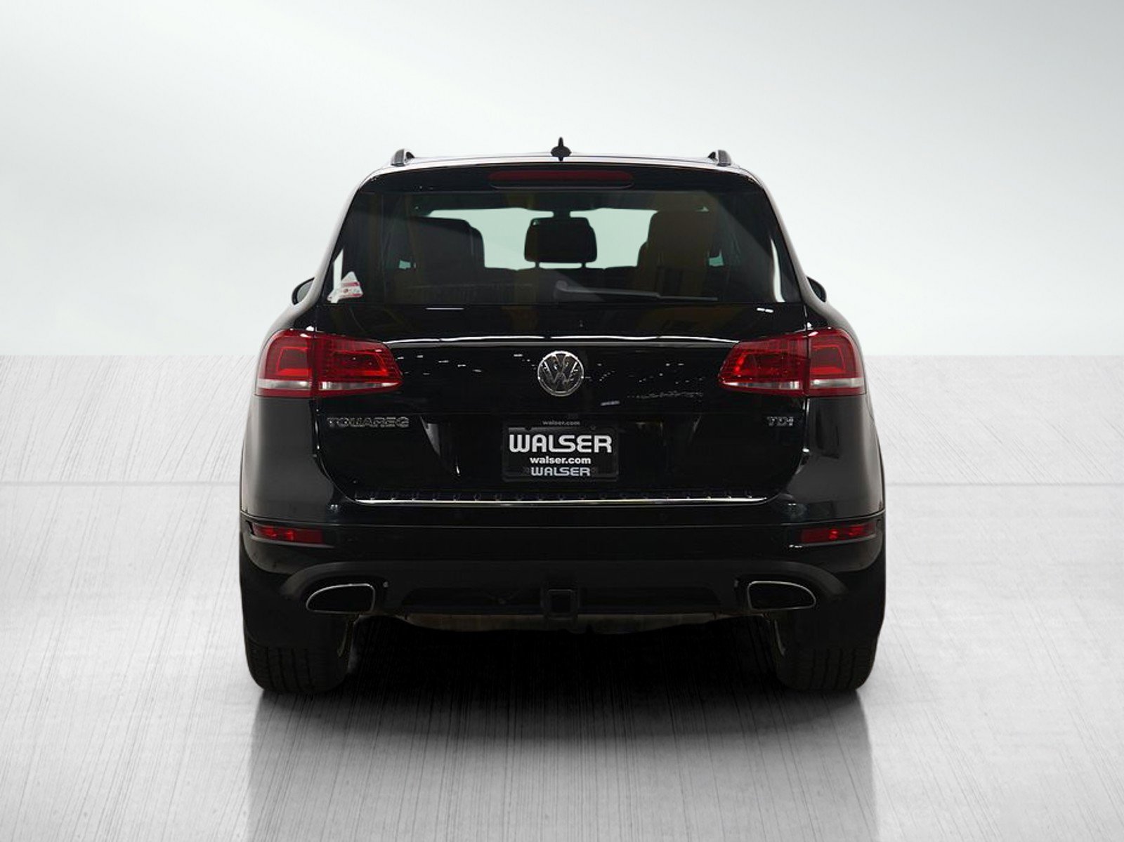 Used 2014 Volkswagen Touareg TDI image 4