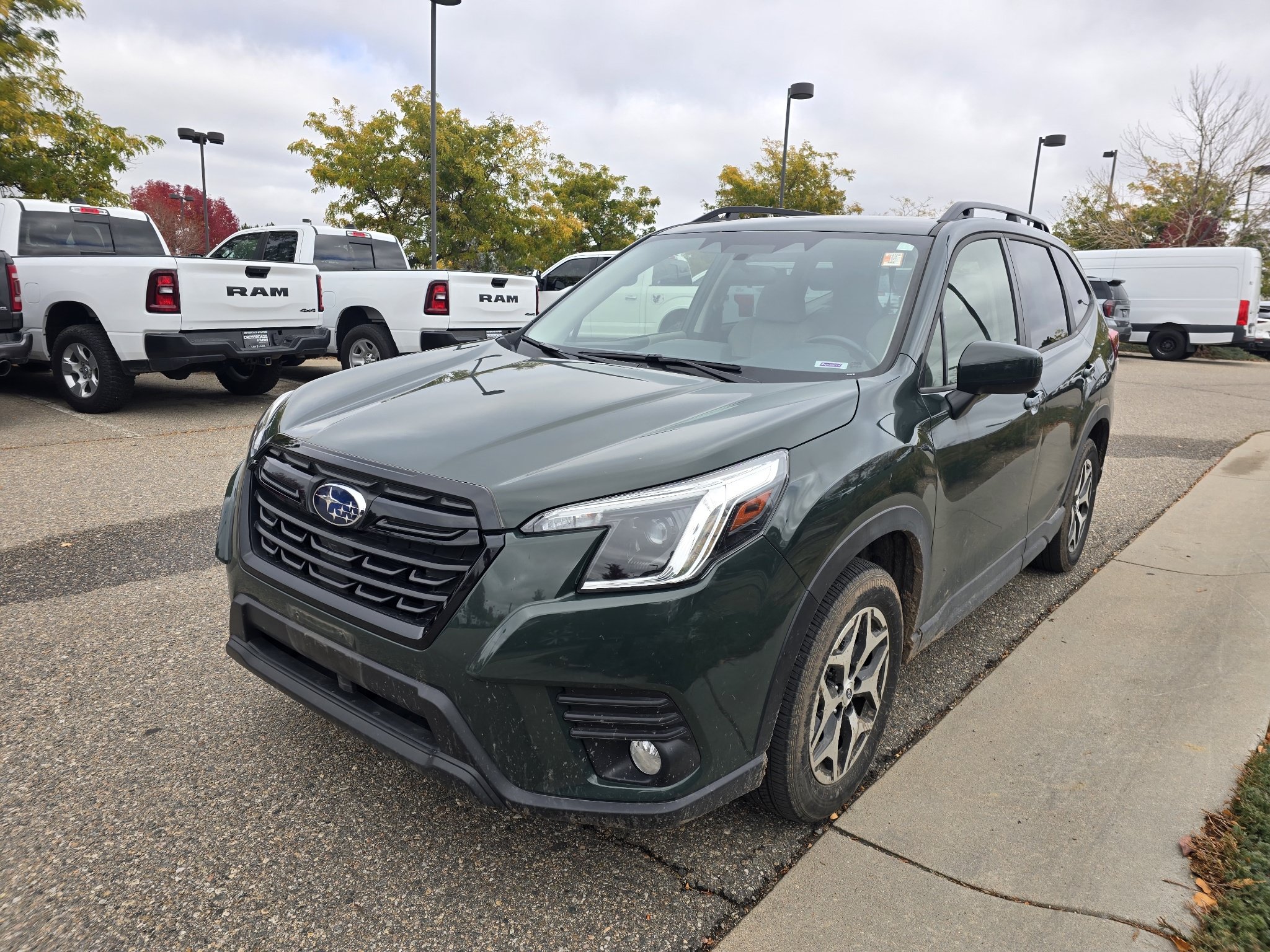 Used 2023 Subaru Forester Premium AWD/4WD image 1